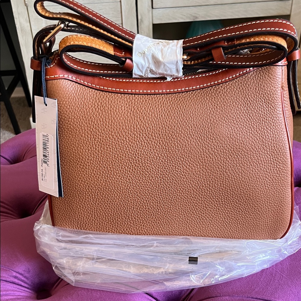Dooney & Bourke Caramel Leather Shoulder Bag 🪻 - Picture 3 of 11